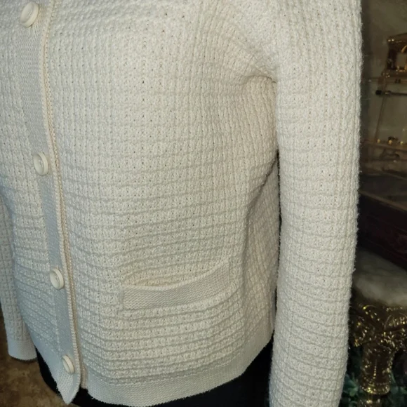 Uniqlo Cream Women's Cardigan Sweater - Picture 2 of 7